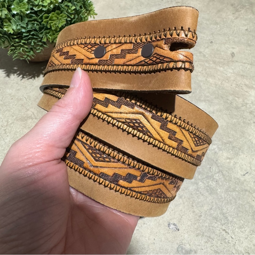 Chambers Vintage Brown Tooled Leather Belt Mens 30 Cowboy Western Festival Rodeo